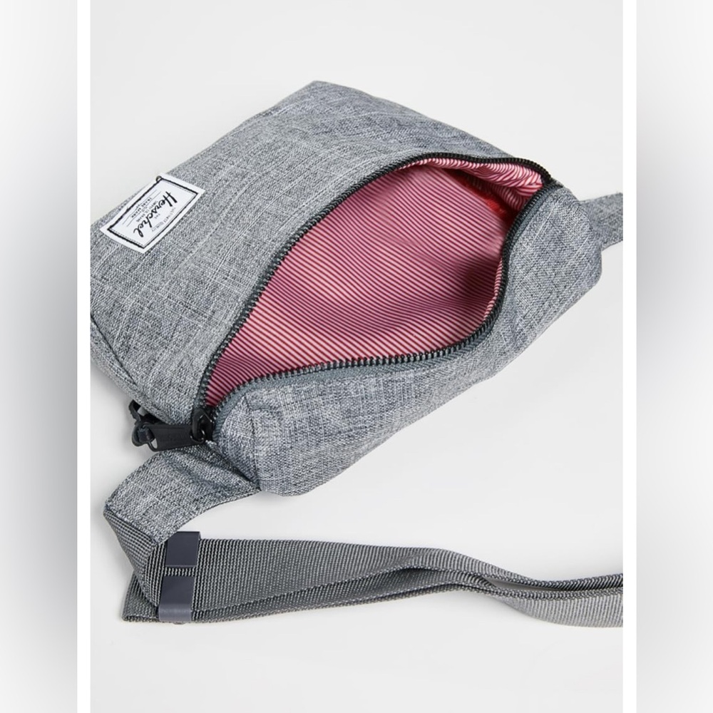 herschel | fifteen waist pack - raven crosshatch - Picture 6 of 10